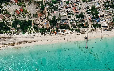 Illustrazione aerea della spiaggia Holbox Norte, Holbox, Caraibi messicani