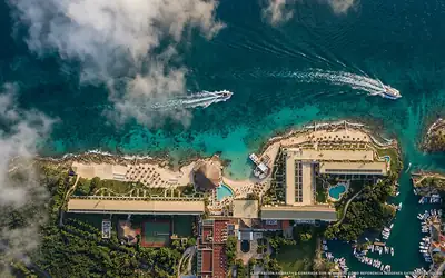 Ilustración aérea de la playa Intercontinental Cozumel, Cozumel, Caribe Mexicano