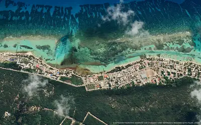 Ilustración aérea de la playa Mahahual Centro, Mahahual, Caribe Mexicano