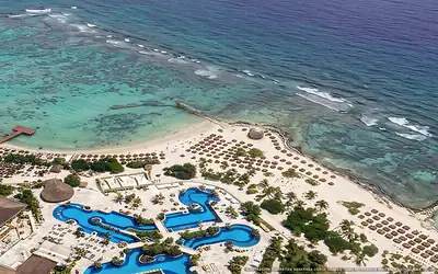 Illustrazione aerea di Bahia Principe Explore Akumal, Akumal (spiaggia Playa Aventuras), Caraibi messicani