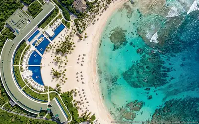 Illustrazione aerea di Barceló Maya Riviera, Puerto Aventuras (spiaggia Playa Cordoba), Caraibi messicani