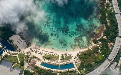 Illustrazione aerea di Conrad Tulum Riviera Maya, Akumal (spiaggia Chemuyil Norte), Caraibi messicani