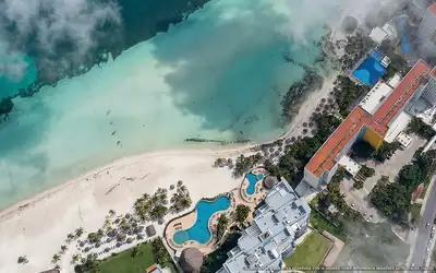 Illustration aérienne de Dreams Sands Cancún Resort & Spa, Isla Mujeres (plage Playa Riu Palace), Caraïbes mexicaines