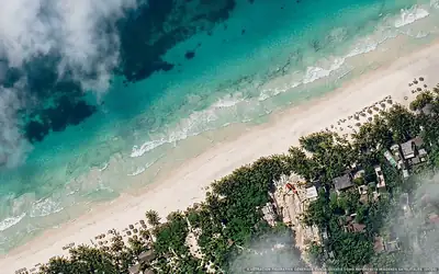 Illustrazione aerea di Ether Tulum, Tulum (spiaggia Playa Del Pueblo), Caraibi messicani