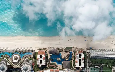 Illustration aérienne de Fiesta Americana Condesa Cancún, Cancún (plage Playa Ballenas), Caraïbes mexicaines