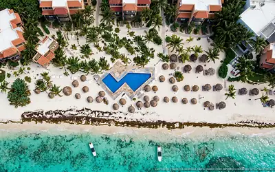 Illustration aérienne de Grand Oasis Riviera, Akumal (plage Playa Aventuras), Caraïbes mexicaines