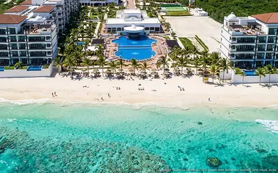 Illustrazione aerea di Grand Residences Riviera Cancún, Puerto Morelos (spiaggia Punta Cielo), Caraibi messicani