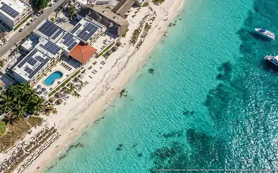 Illustrazione aerea di Hacienda Morelos, Puerto Morelos (spiaggia Puerto Morelos Centro), Caraibi messicani