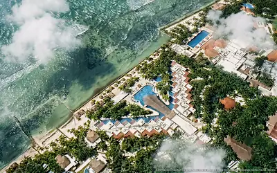 Illustration aérienne de Hidden Beach Resort Au Naturel, Puerto Aventuras (plage Kantenah), Caraïbes mexicaines