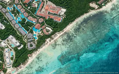 Illustration aérienne de Platinum Yucatan Princess, Playa del Carmen (plage Playa Xcalacoco), Caraïbes mexicaines