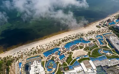 Ilustración aérea de Royalton Splash Riviera Cancún, Puerto Morelos (playa Riviera Cancun Norte), Caribe Mexicano