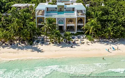 Illustrazione aerea di Sana Tulum, Tulum (spiaggia Playa Del Pueblo), Caraibi messicani