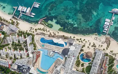 Ilustración aérea de Temptation at The Tower Cancún, Cancún (playa Playa Las Perlas), Caribe Mexicano