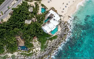 Illustrazione aerea di Ventanas al Mar, Cozumel (spiaggia Playa San Martin), Caraibi messicani