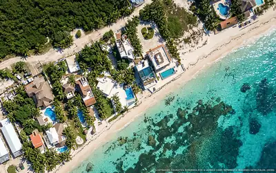 Illustrazione aerea di Villas Kaàn, Puerto Morelos (spiaggia Punta Caracol), Caraibi messicani